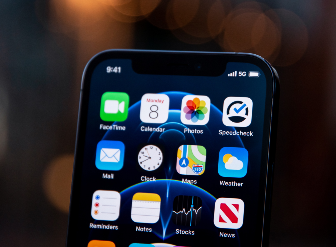 樊城苹果手机维修分享为什么 iPhone 12 在冬季会自动关机 