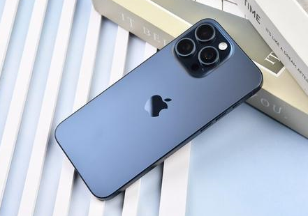 樊城苹果维修点分享iPhone 15 Pro Max屏幕更换全新实操风险 